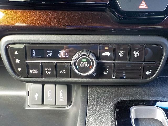 HONDA N BOX CUSTOM 2021 Image 31