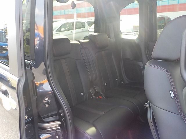 HONDA N BOX CUSTOM 2021 Image 31