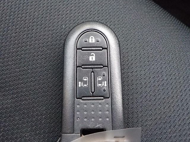 TOYOTA ROOMY 2017 Image 31