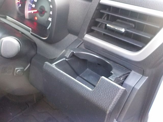 TOYOTA ROOMY 2017 Image 31