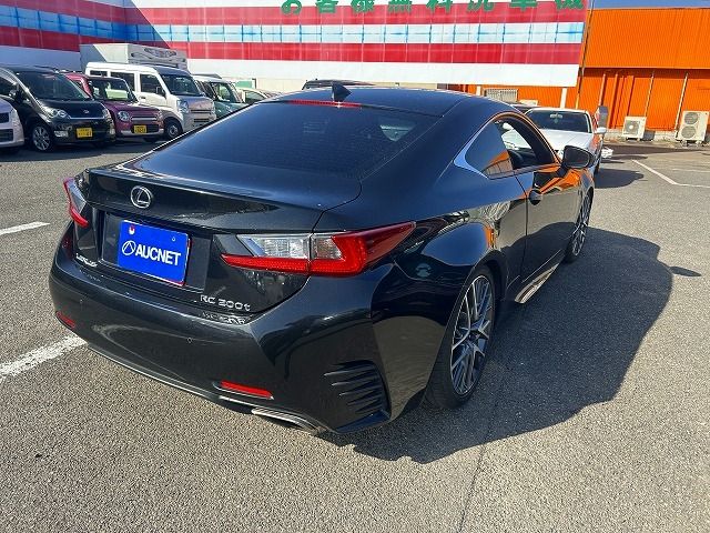 TOYOTA LEXUS RC200T 2017 Image 31