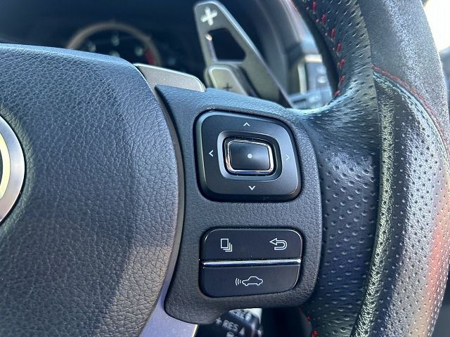 TOYOTA LEXUS RC200T 2017 Image 31