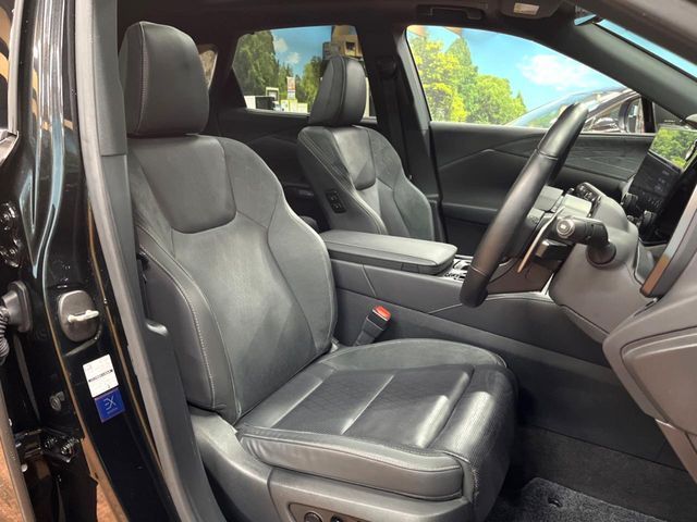 TOYOTA LEXUS RX350H 2023 Image 31