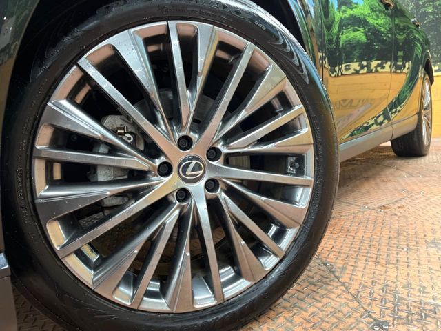 TOYOTA LEXUS RX350H 2023 Image 31