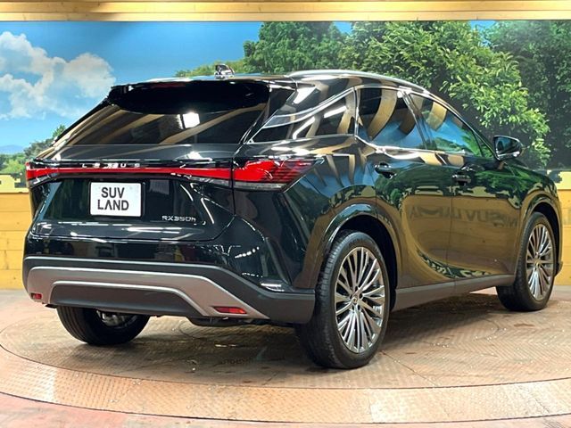 TOYOTA LEXUS RX350H 2023 Image 31