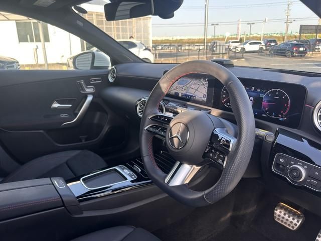 MERCEDES BENZ A CLAS 2024 Image 31