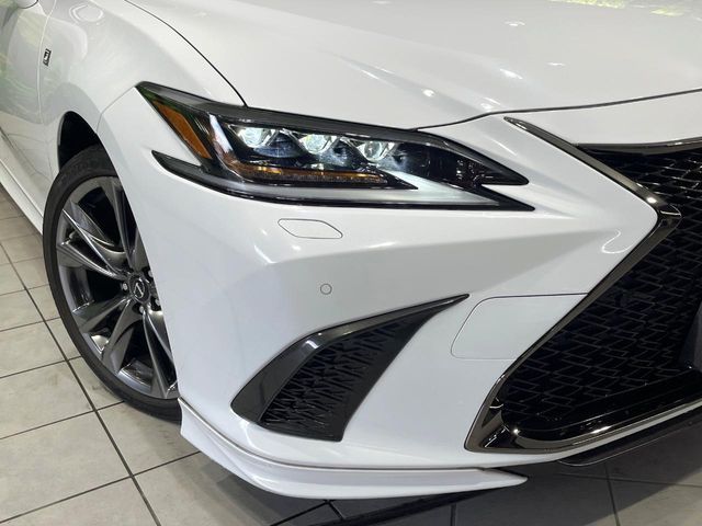 TOYOTA LEXUS ES300H 2021 Image 31