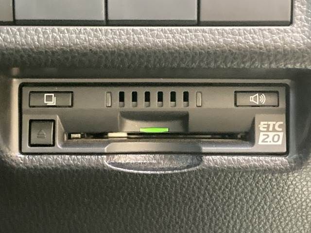 TOYOTA RAV4 HYBRID 4WD 2020 Image 31