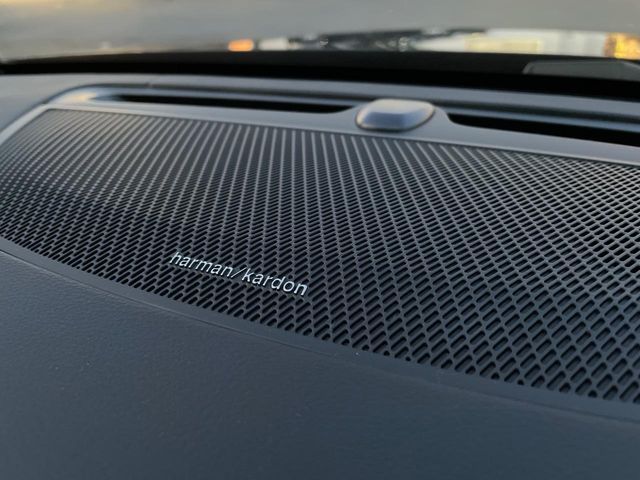 VOLVO V60 2025 Image 31