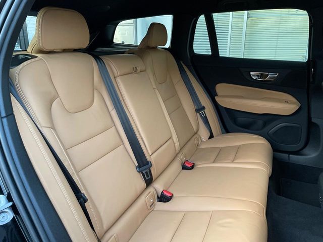 VOLVO V60 2025 Image 31