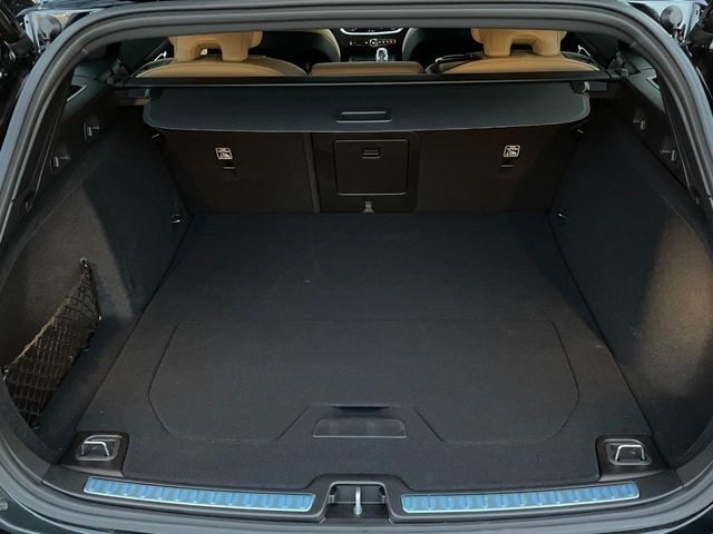 VOLVO V60 2025 Image 31