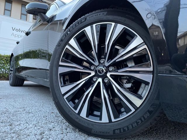 VOLVO V60 2025 Image 31