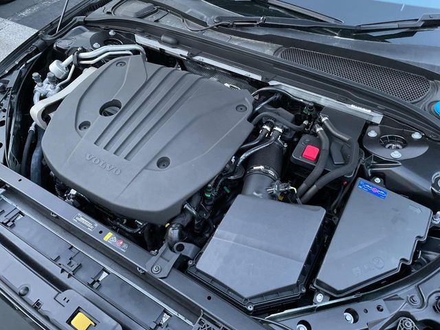 VOLVO V60 2025 Image 31