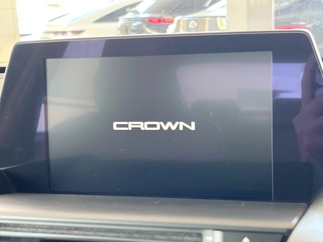 TOYOTA CROWN SEDAN HYBRID 2018 Image 31