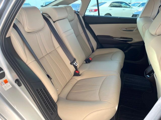 TOYOTA CROWN SEDAN HYBRID 2018 Image 31