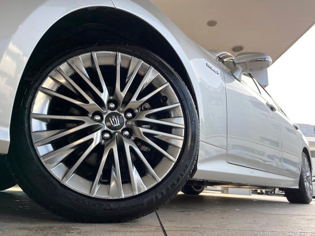 TOYOTA CROWN SEDAN HYBRID 2018 Image 31