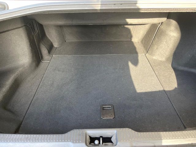 TOYOTA CROWN SEDAN HYBRID 2018 Image 31