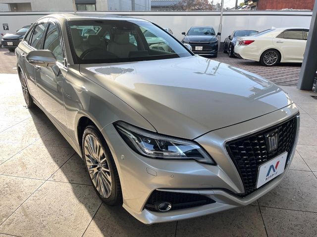 TOYOTA CROWN SEDAN HYBRID 2018 Image 31