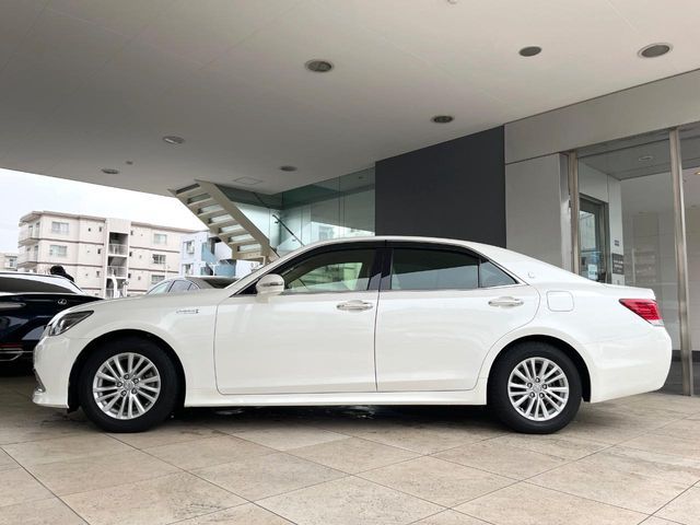 TOYOTA CROWN SEDAN HYBRID 2016 Image 31