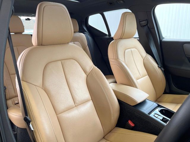 VOLVO XC40 2021 Image 31