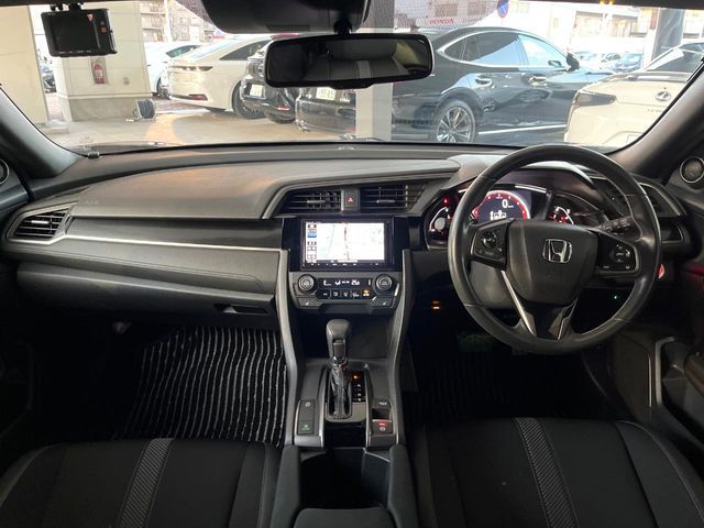 HONDA CIVIC HATCHBACK 2020 Image 31