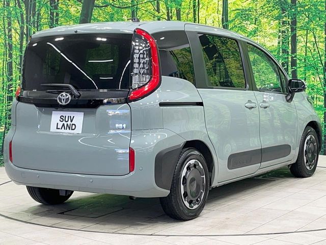 TOYOTA SIENTA HYBRID 2023 Image 31