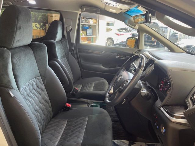 TOYOTA ALPHARD 2018 Image 31