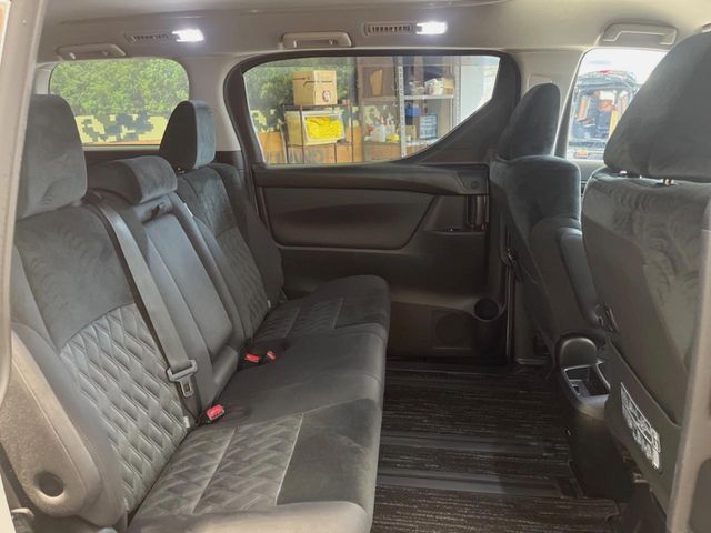 TOYOTA ALPHARD 2018 Image 31