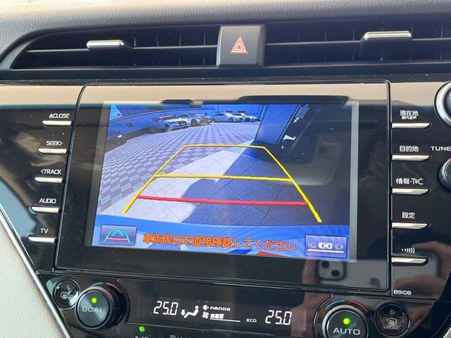 TOYOTA CAMRY HYBRID 2017 Image 31