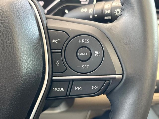 TOYOTA CAMRY HYBRID 2017 Image 31