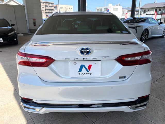 TOYOTA CAMRY HYBRID 2017 Image 31