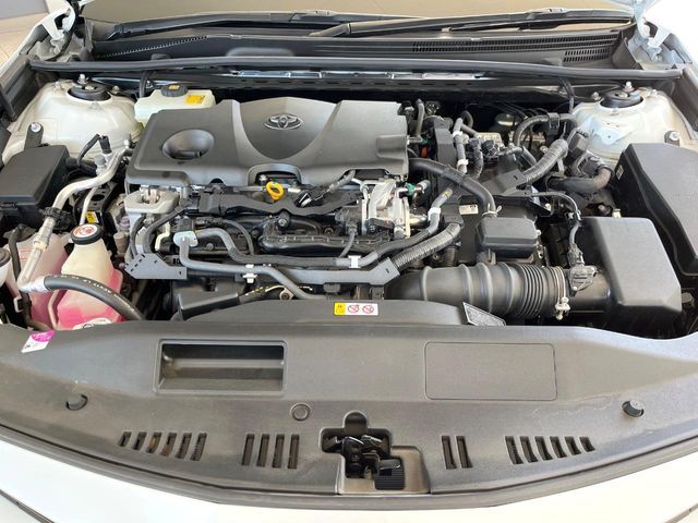 TOYOTA CAMRY HYBRID 2017 Image 31