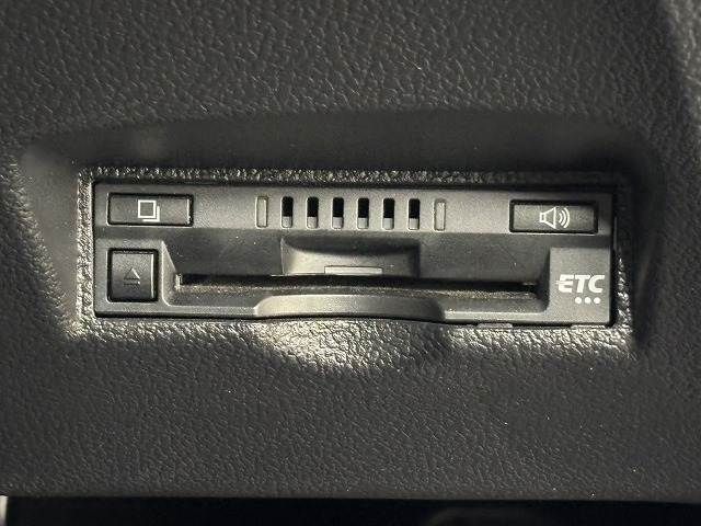 TOYOTA PRIUS 2019 Image 31