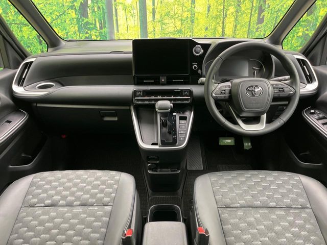 TOYOTA VOXY 2023 Image 31