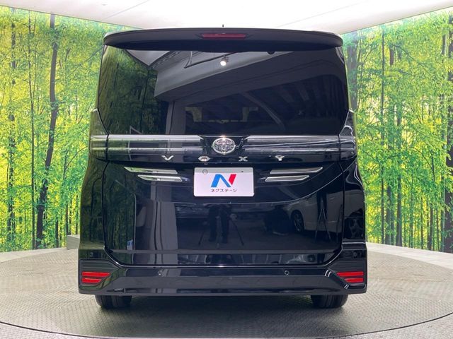 TOYOTA VOXY 2023 Image 31