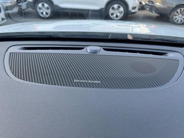 VOLVO V60 2021 Image 31