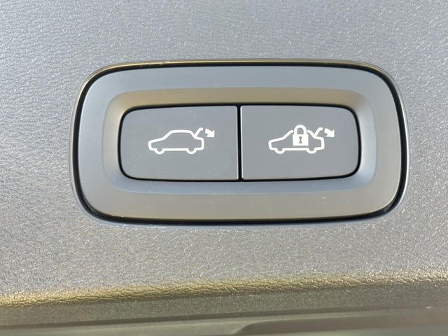 VOLVO V60 2021 Image 31