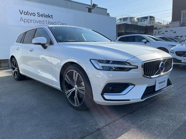 VOLVO V60 2021 Image 31