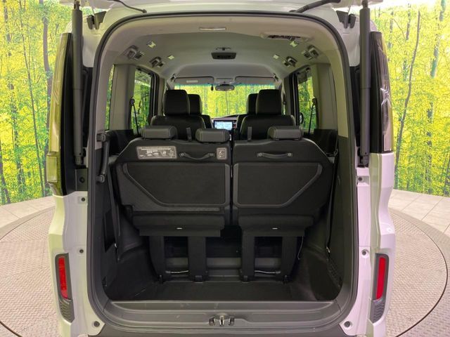 HONDA STEPWAGON E:HEV SPAD 2021 Image 31