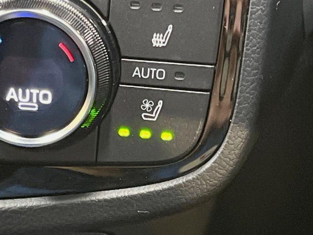 TOYOTA CROWN SEDAN HYBRID 2021 Image 31