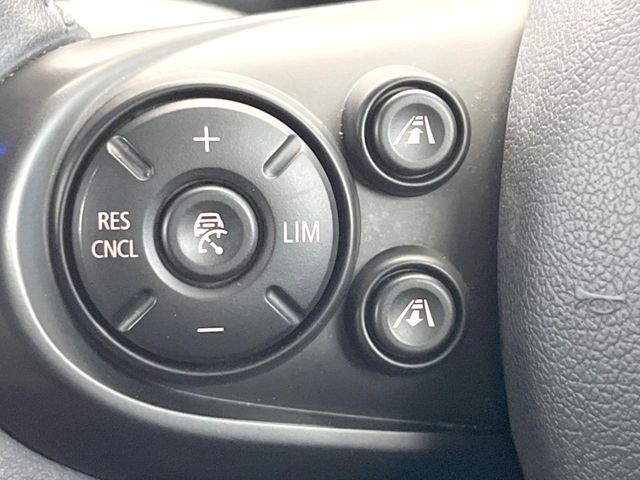 BMW MINI COOPER SD C 2019 Image 31