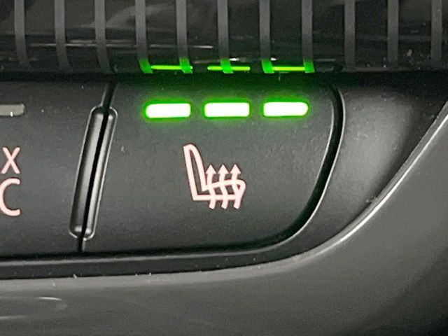 BMW MINI COOPER SD C 2019 Image 31