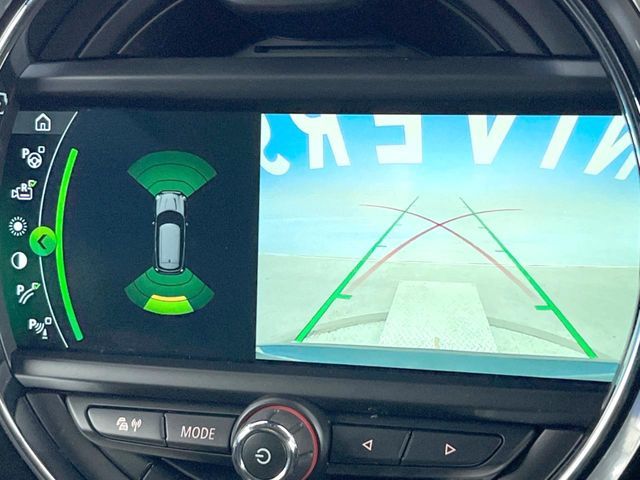 BMW MINI COOPER SD C 2019 Image 31