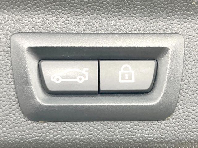 BMW MINI COOPER SD C 2019 Image 31