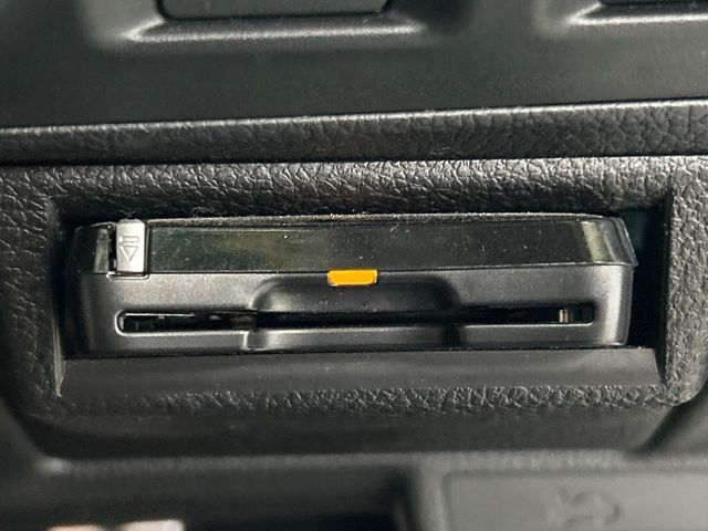 SUBARU XV HYBRID 2014 Image 31