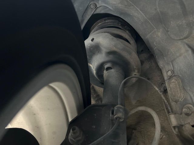 SUBARU XV HYBRID 2014 Image 31