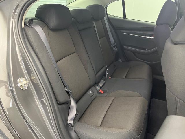 MAZDA 3 SEDAN 2019 Image 31