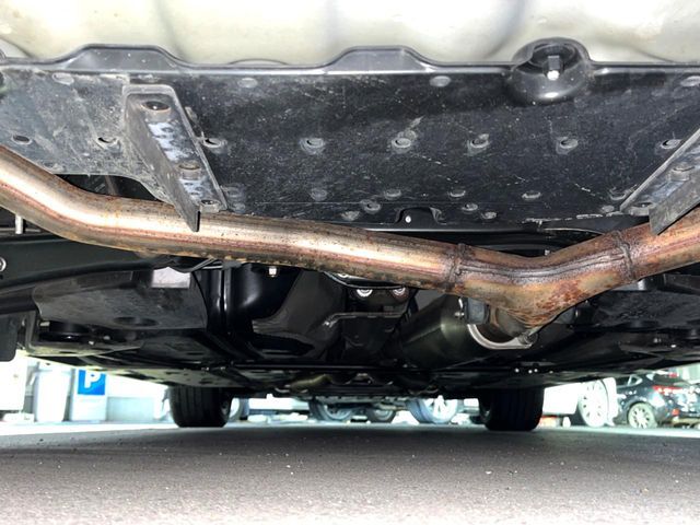 TOYOTA MARK X 2017 Image 31