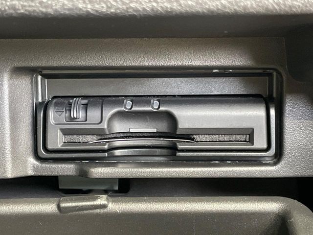 NISSAN SERENA  S-HYBRID 2017 Image 31