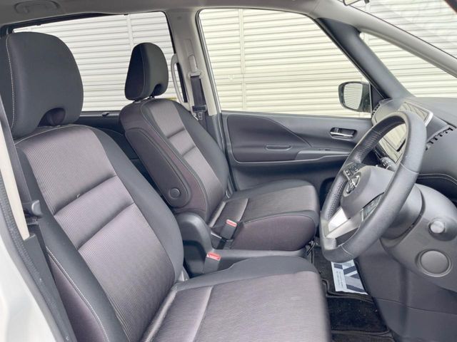 NISSAN SERENA  S-HYBRID 2017 Image 31